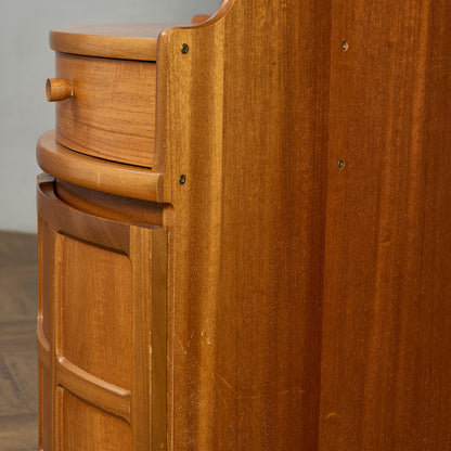 ネイサン Nathan 十字扉 ヴィンテージ トール コーナーキャビネット #95517