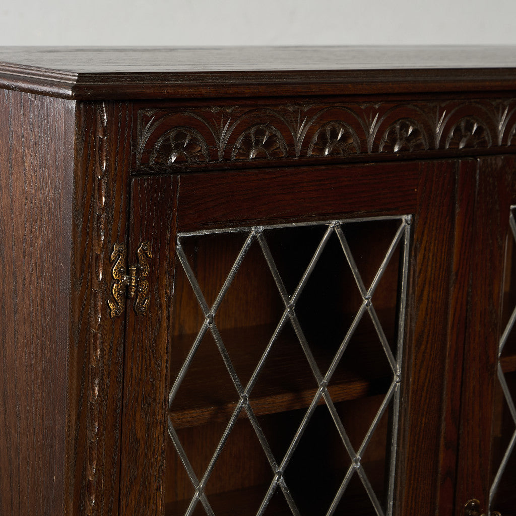 ガラス キャビネット