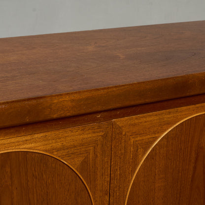 ヴィンテージ サークル サイドボード