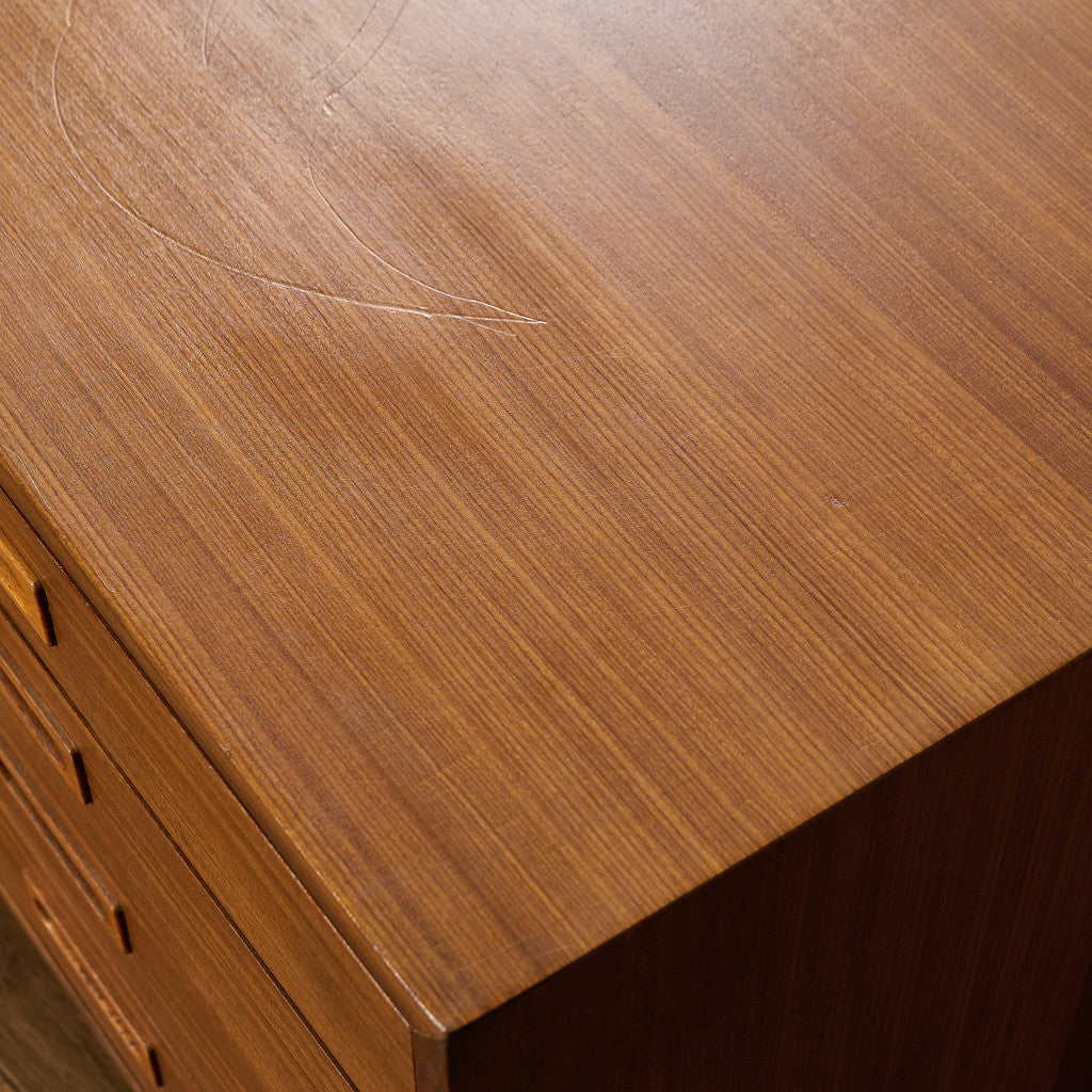 英国 ヴィンテージ 4段 サイドチェスト