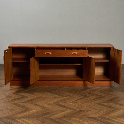 Fresco ヴィンテージ サイドボード