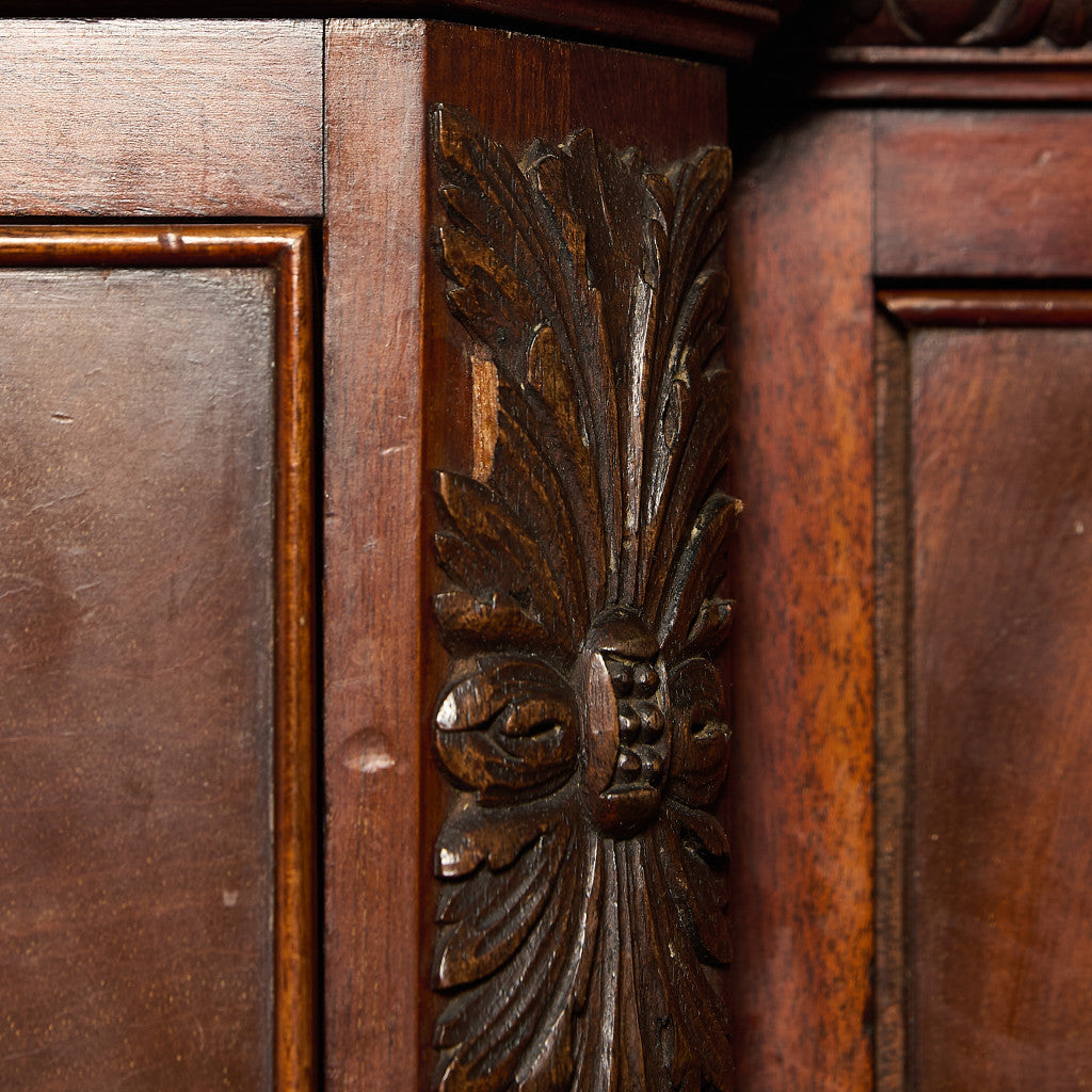 英国 クラシック ウォールナット サイドボード