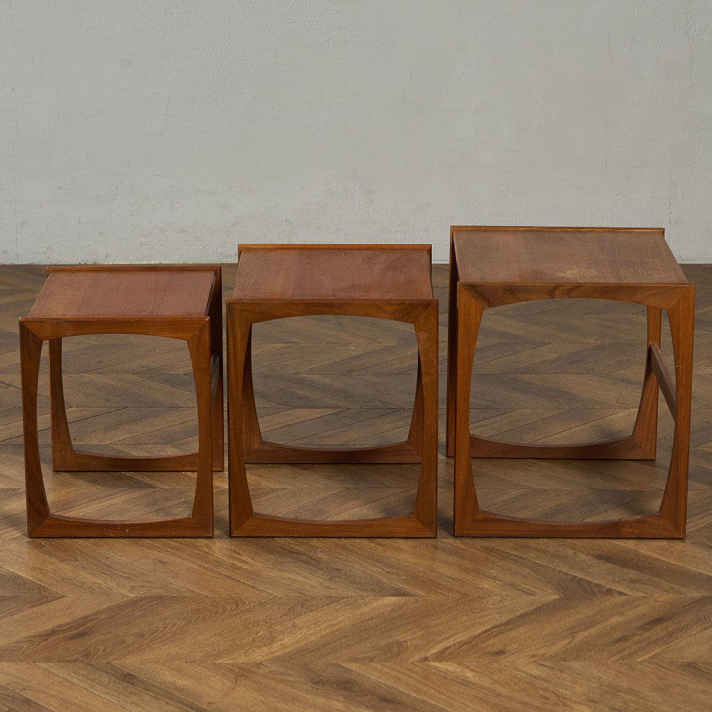 Quadrille ヴィンテージ ネストテーブル