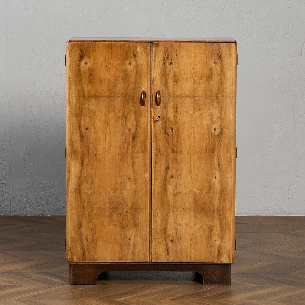 イギリス ヴィンテージ ワードローブ