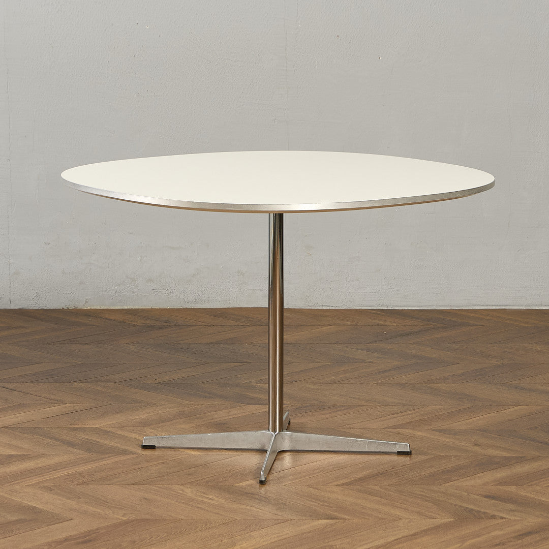 Fritz Hansen A603 Super-circular Table スーパー円テーブル