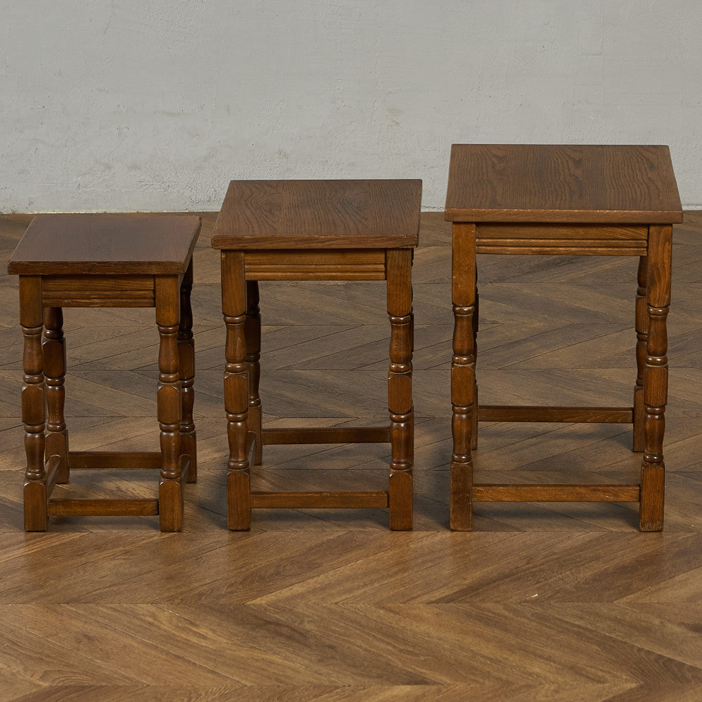 英国 クラシック ネストテーブル