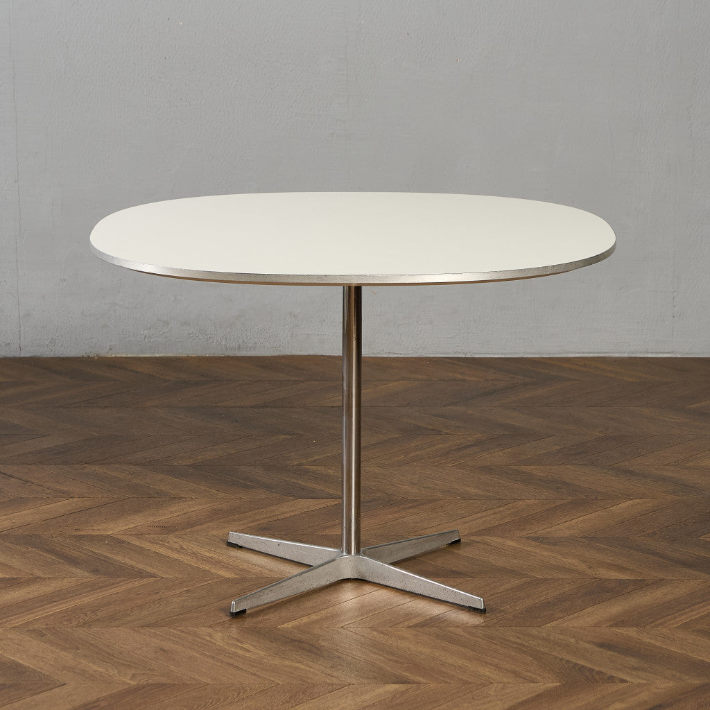 フリッツ・ハンセン Fritz Hansen A603 Super-circular Table スーパー