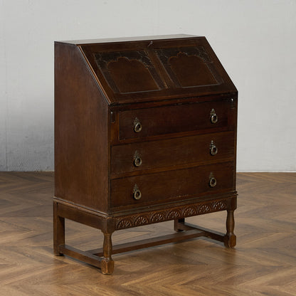 Stanley Wood of Olney ライティング ビューロー