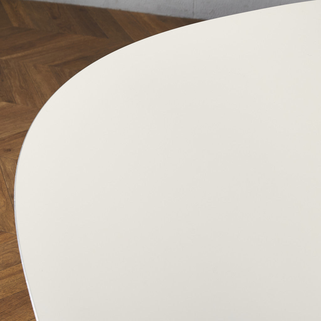 Fritz Hansen A603 Super-circular Table スーパー円テーブル