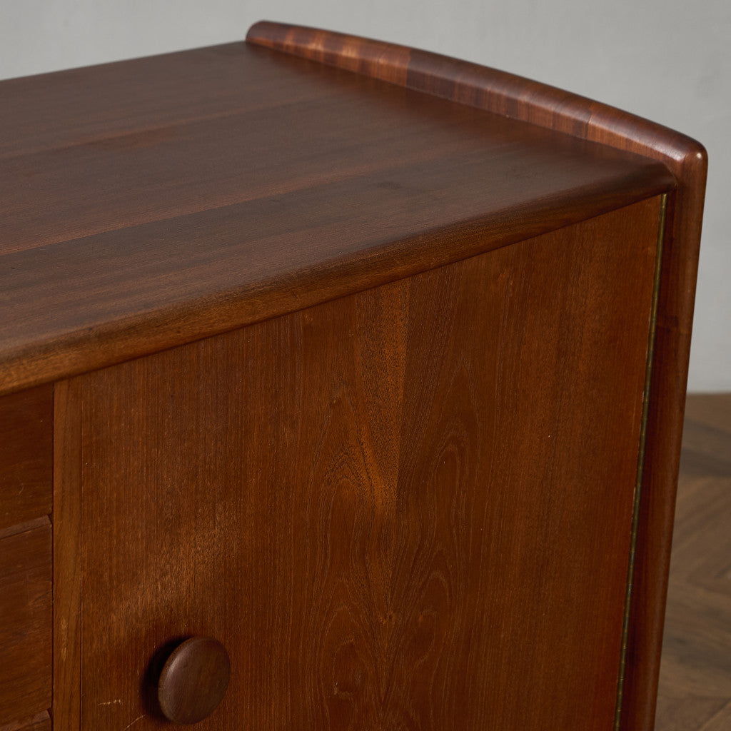 Volany ヴィンテージ サイドボード