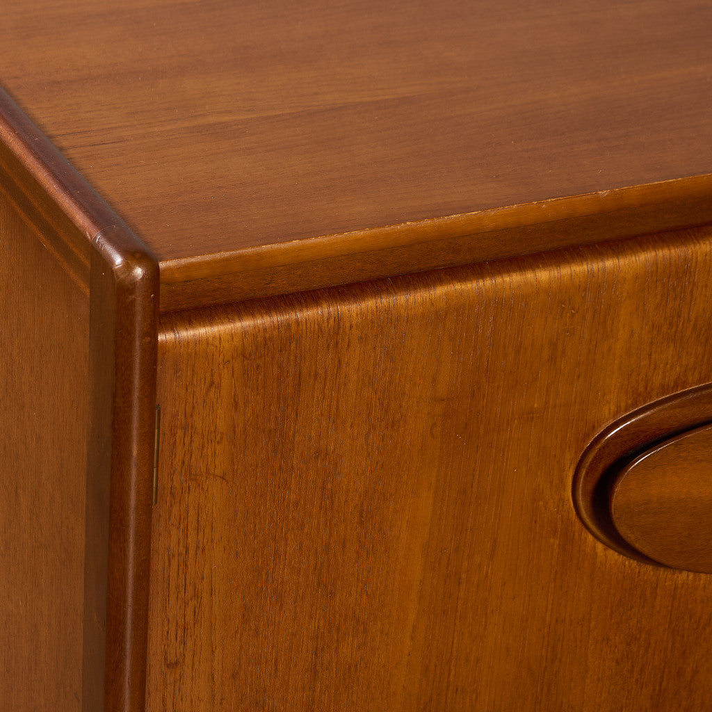 イギリスヴィンテージ サイドボード