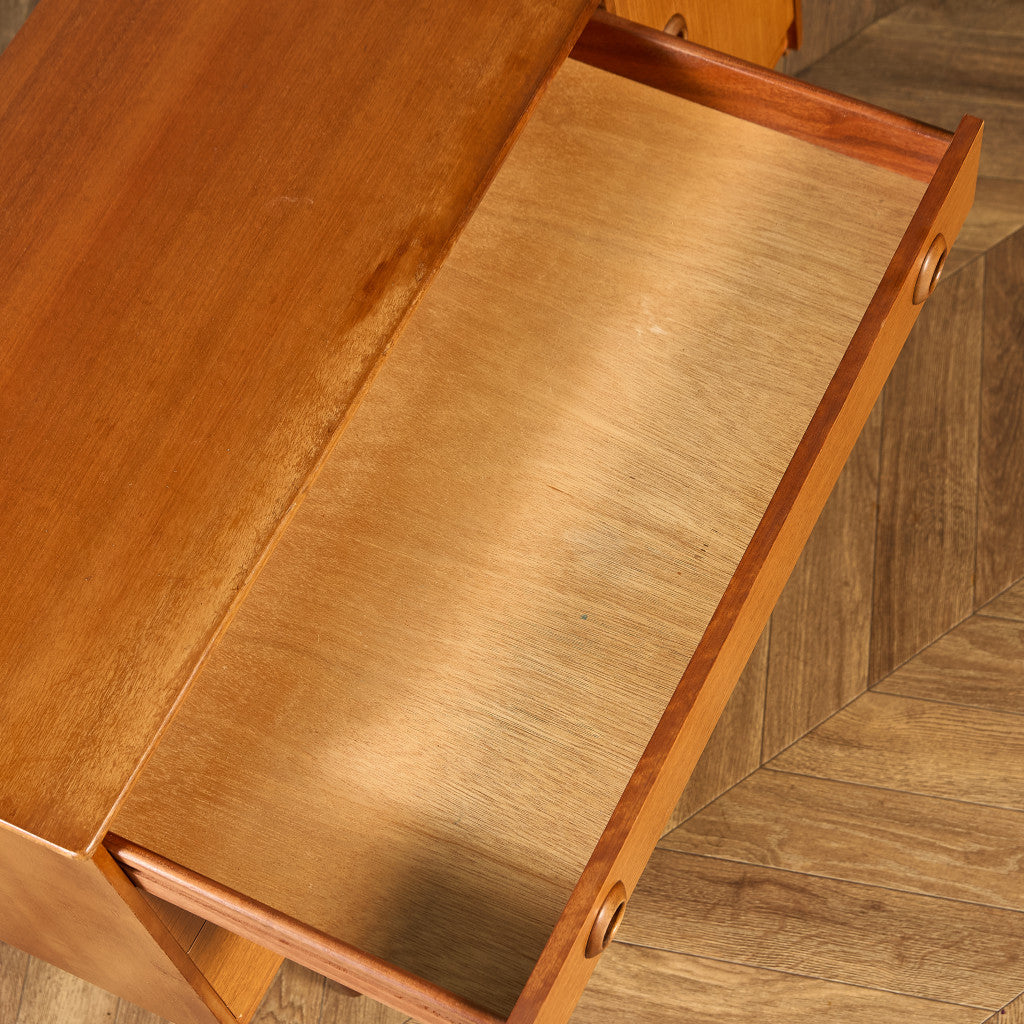 イギリス ヴィンテージ サイドボード