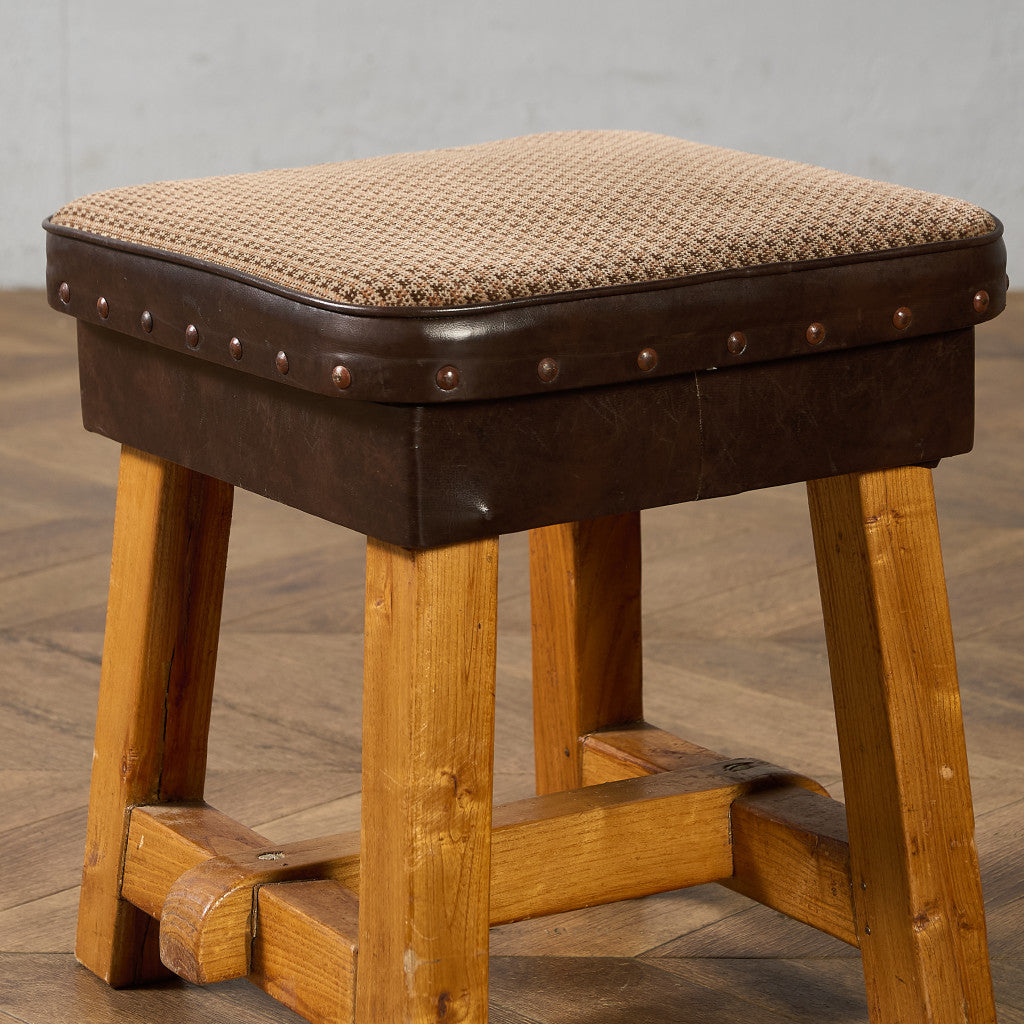 英国 クラシック スツール