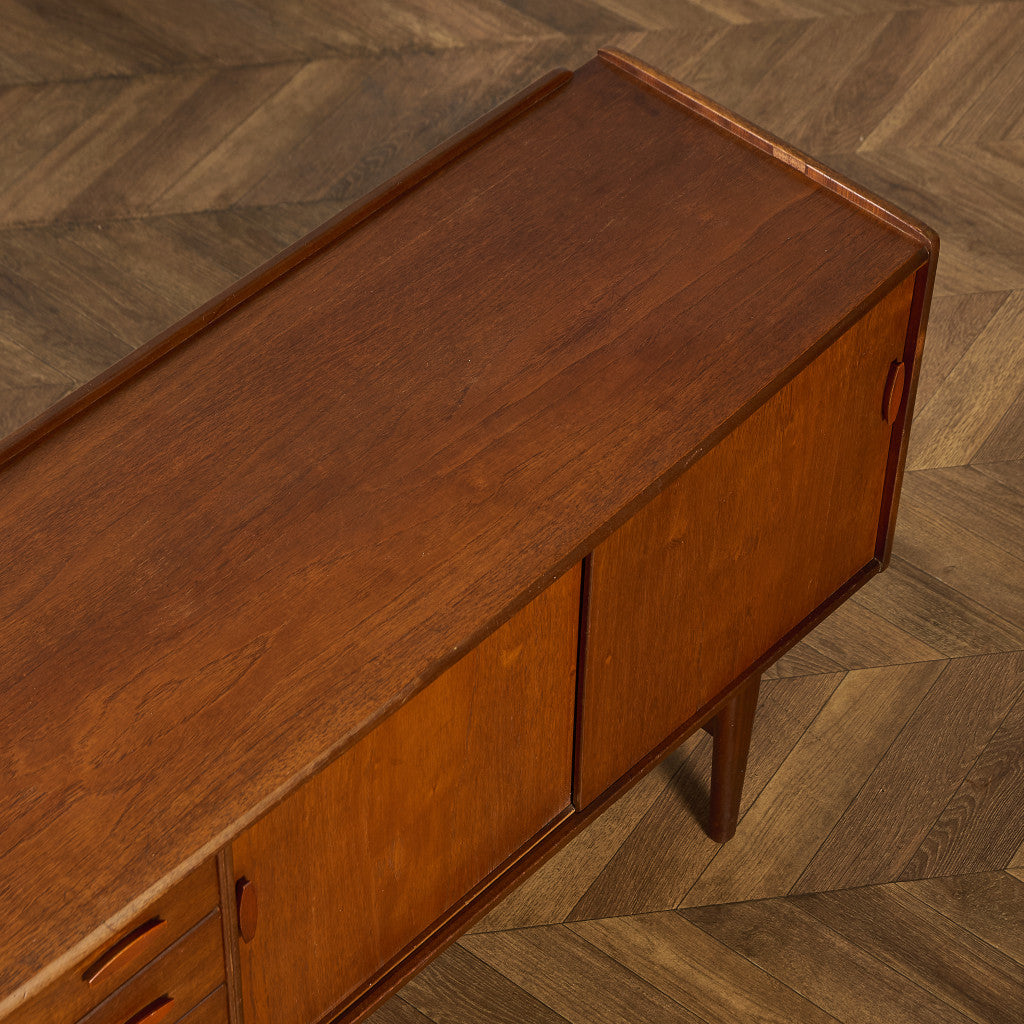 イギリス ヴィンテージ サイドボード