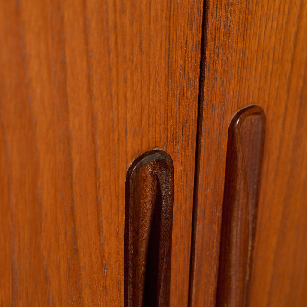 Fresco 2ドア ワードローブ (2100D)