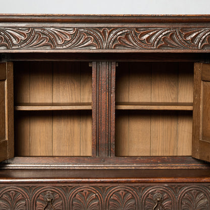 Alfred Allen コートカップボード