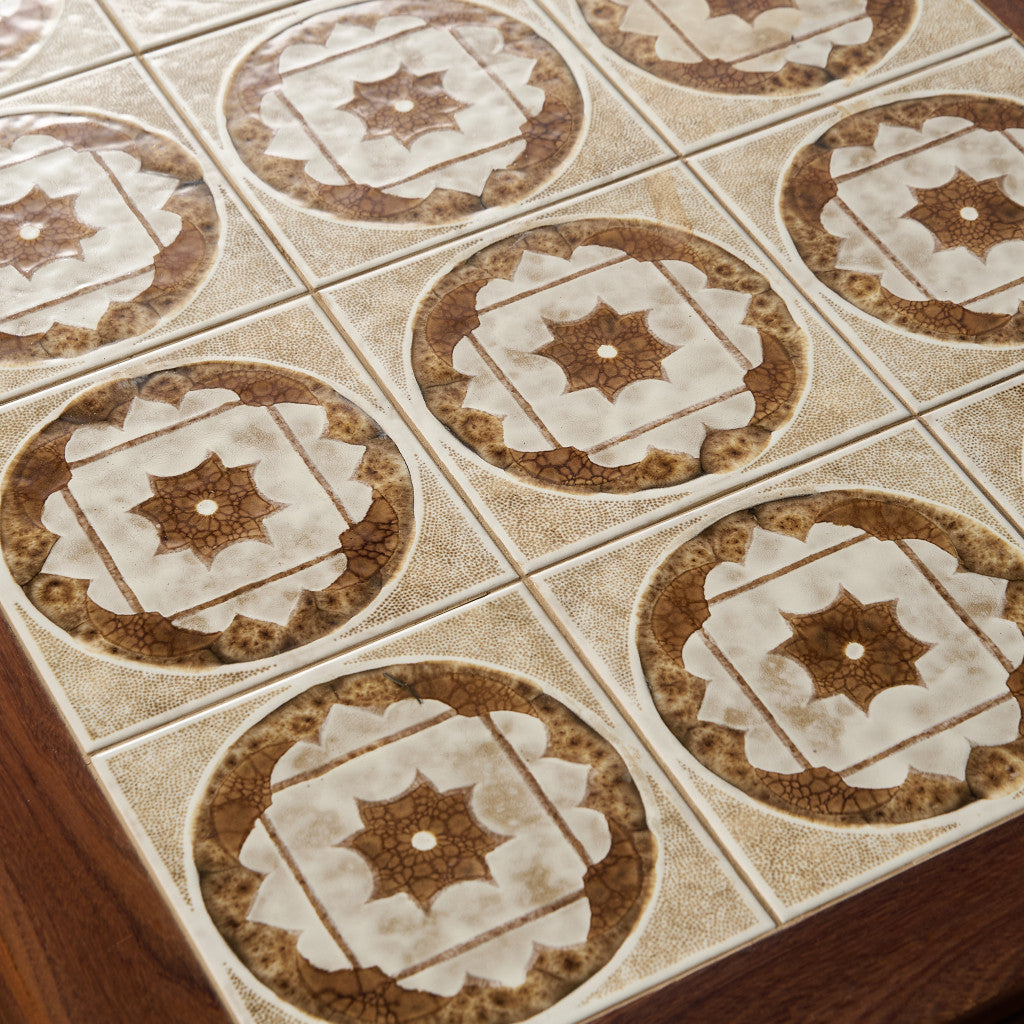 タイルトップ コーヒーテーブル