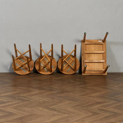 Novy Domov社 Poul Hundevad ネストテーブル