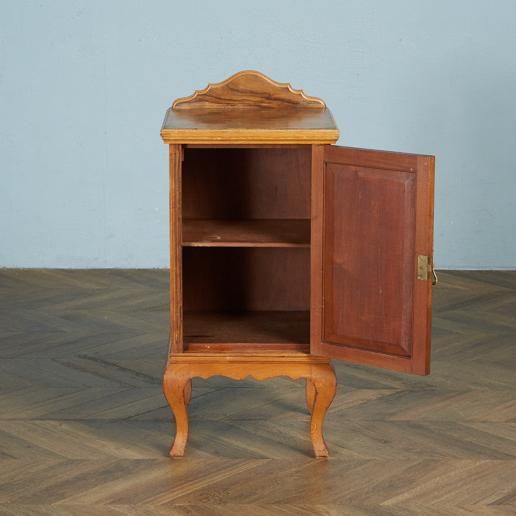 British Classic Bedside Cabinet #82054