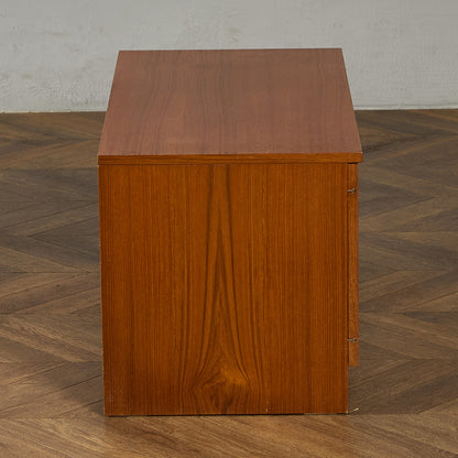 英国 ヴィンテージ キャビネット