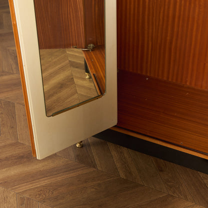 Chinese white ヴィンテージ 3ドア ワードローブ 初期ゴールドラベル