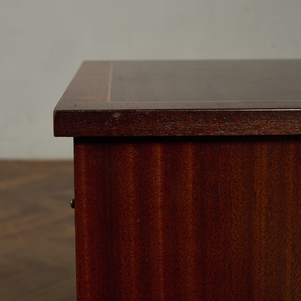 英国 クラシック 4段 サイドチェスト