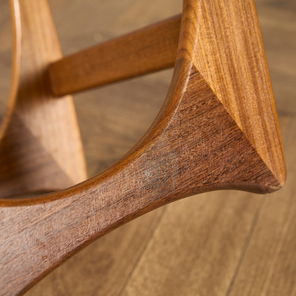 Astro セラミックタイルトップ ネストテーブル