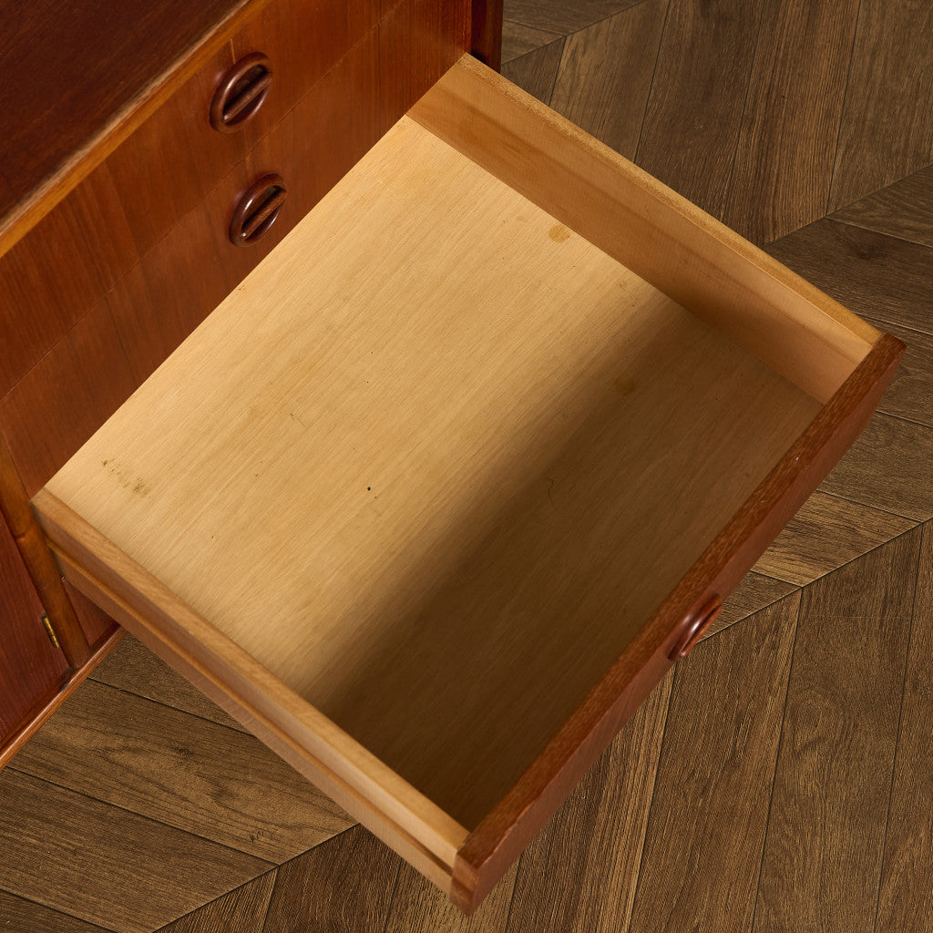 サイドボード チーク Parker Furniture ヴィンテージ サイドボード オーストラリア モダン 北欧 スタイル 食器棚 キャビネット カップボード #97405 Parker Furniture ヴィンテージ サイドボード #97405 – camori