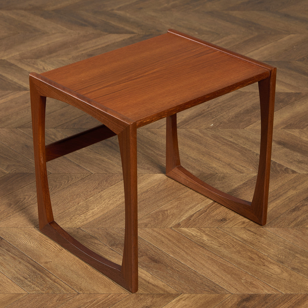 Quadrille ヴィンテージ ネストテーブル