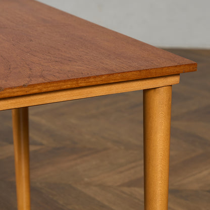 Novy Domov社 Poul Hundevad ネストテーブル