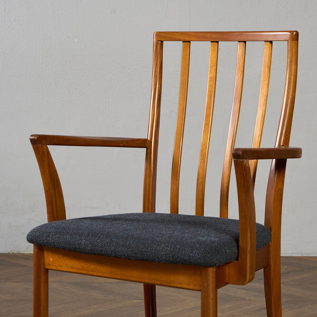 在庫2脚　アームチェア 【A.H.マッキントッシュ】 在庫2脚 アームチェア 【A.H.マッキントッシュ】 マッキントッシュ