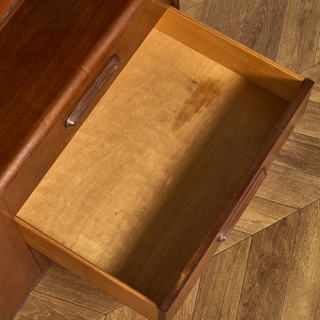 英国 ヴィンテージ カップボード