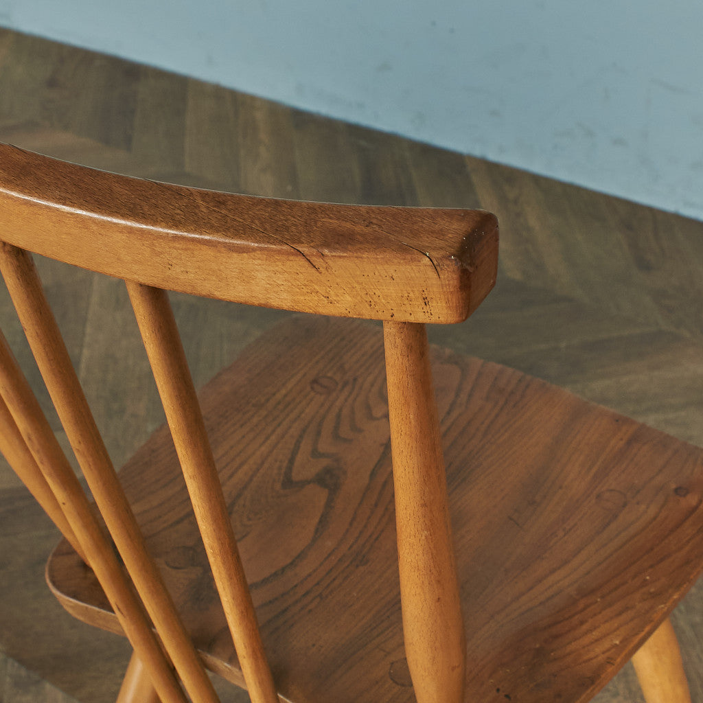 スティックバックチェア