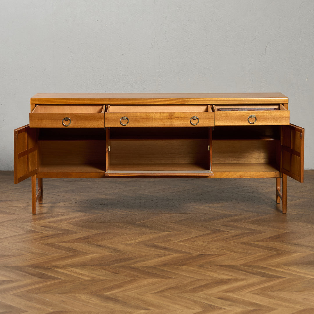 十字扉 ヴィンテージ サイドボード