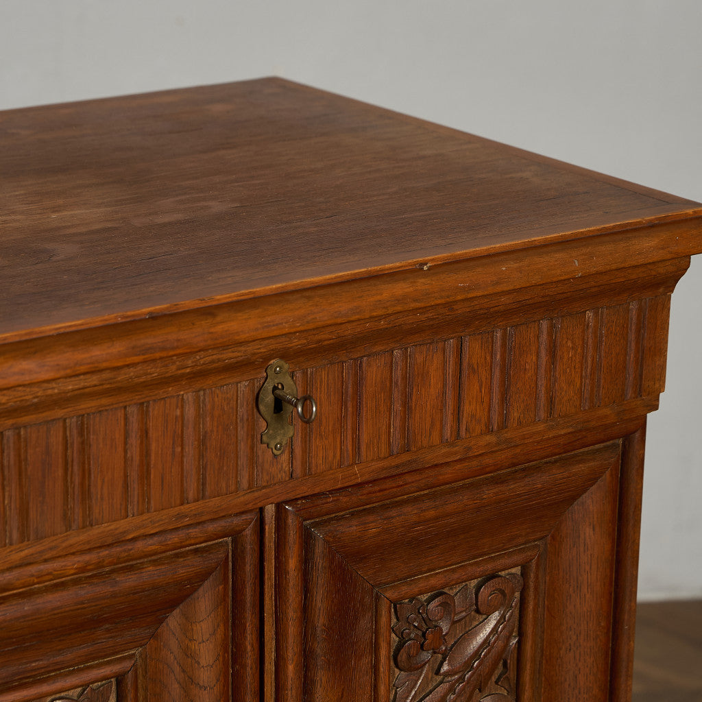 英国 クラシック カクテルキャビネット