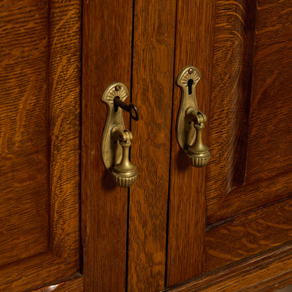 英国 クラシック サイドボード 食器棚