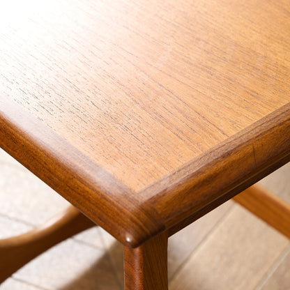 Astro セラミックタイルトップ ネストテーブル