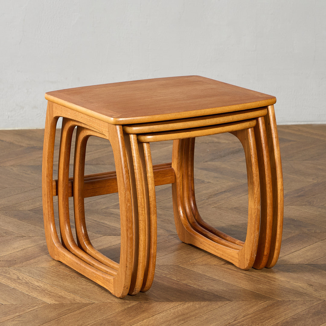 ネイサン Nathan Burlington ネストテーブル #97372 – camori