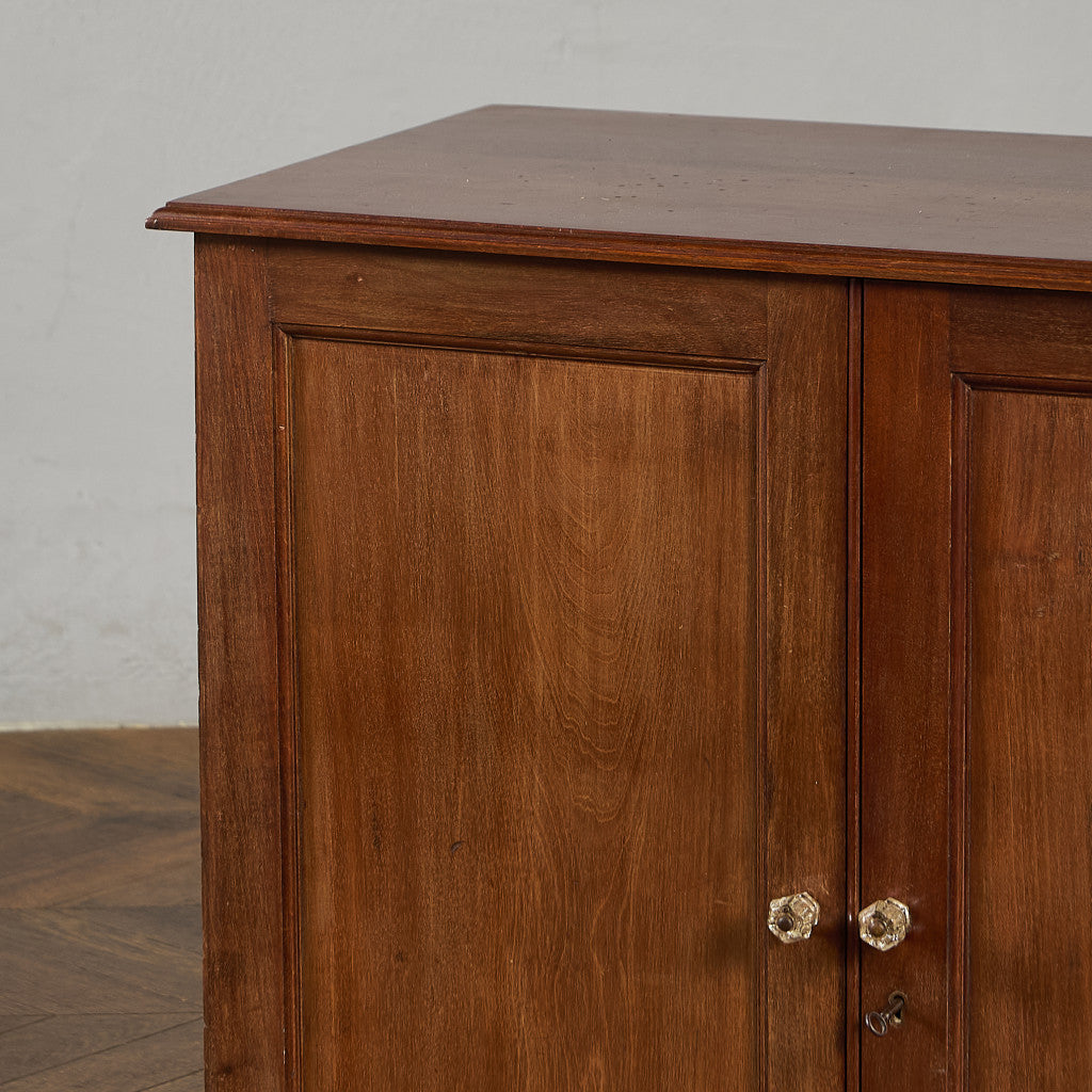 英国 クラシック キャビネット