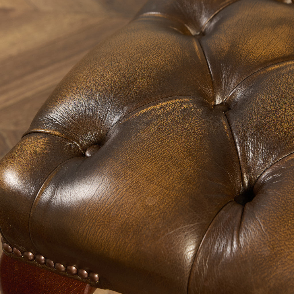 英国 クラシック チェスターフィールド スツール