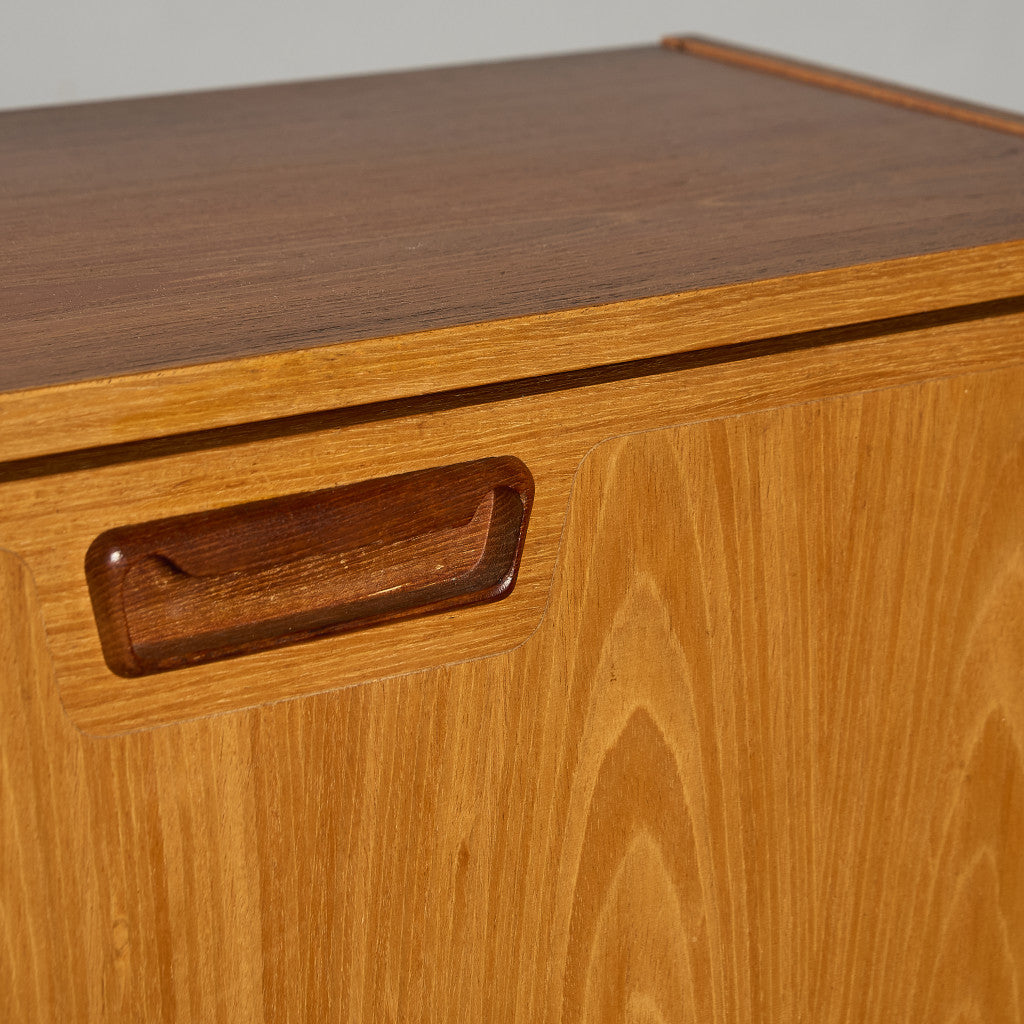 英国 ヴィンテージ ハイサイドボード ハイボード