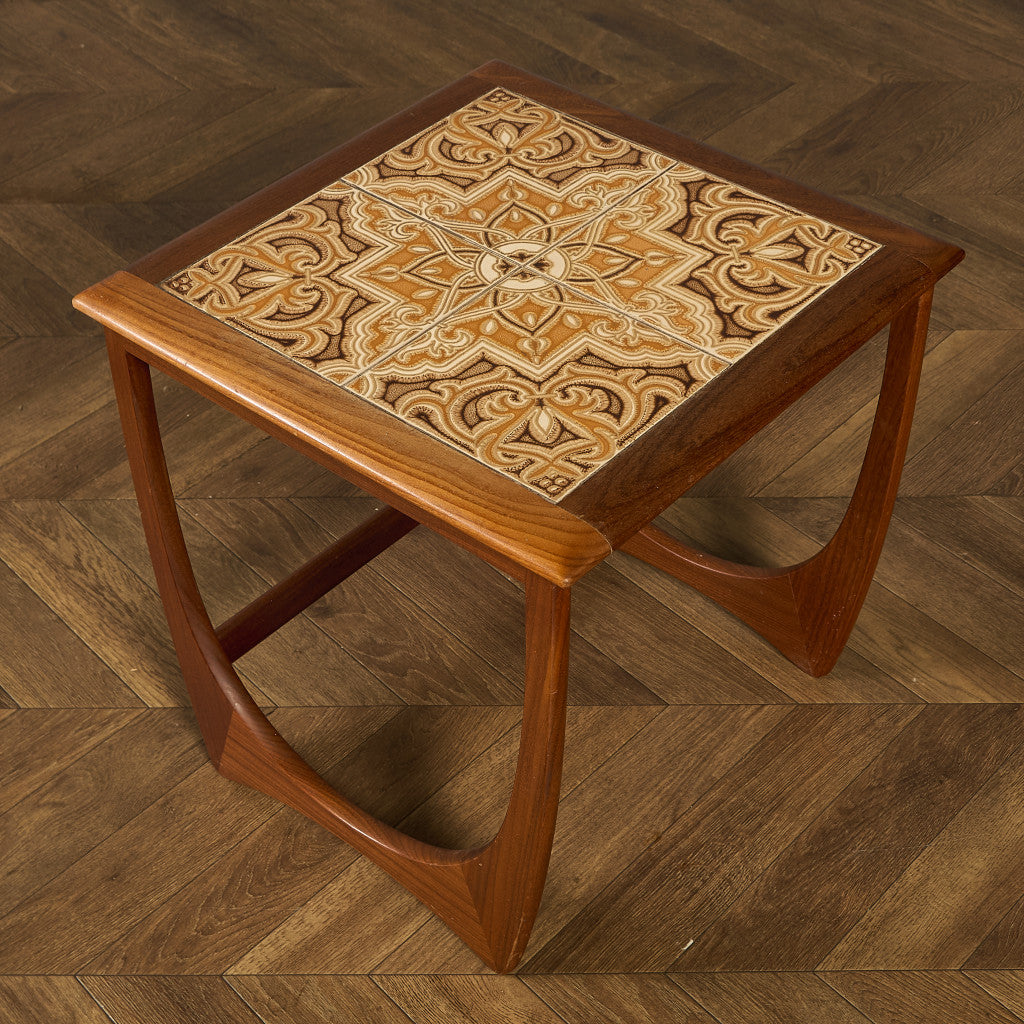 Astro ヴィンテージ タイルトップ ネストテーブル (3552D)