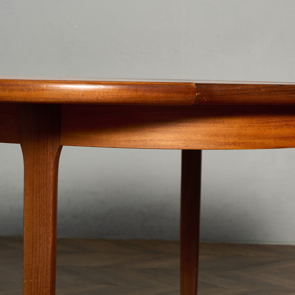 ヴィンテージ エクステンション ラウンドダイニングテーブル