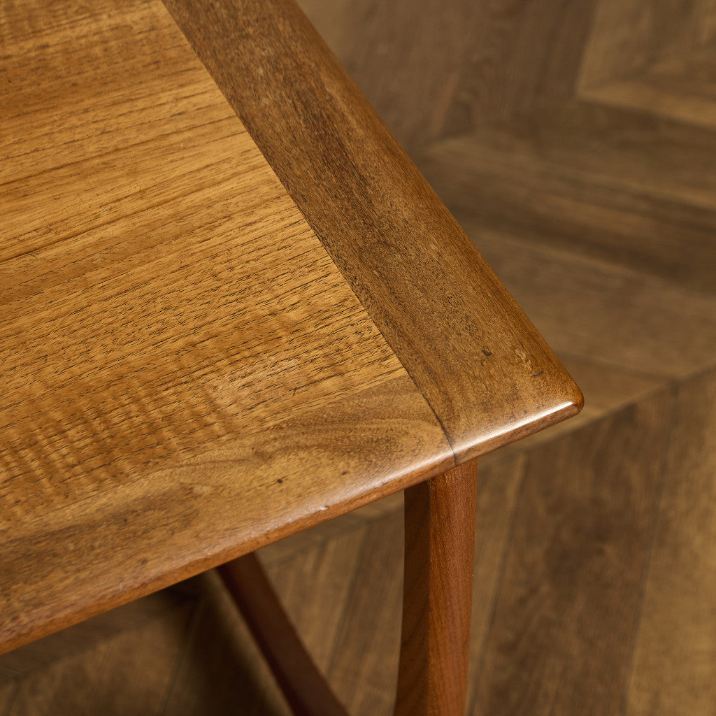 Astro ネスト コーヒーテーブル