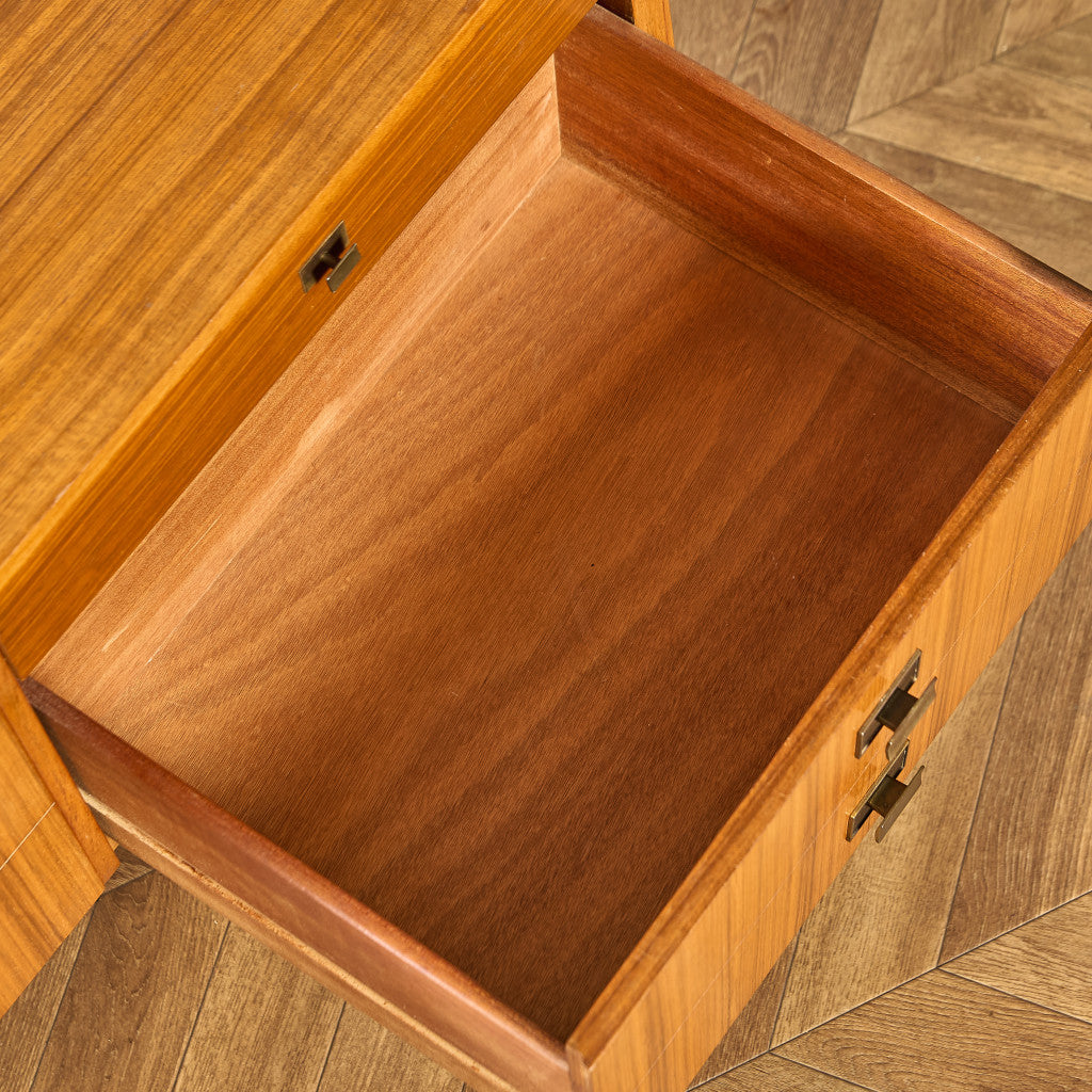 Limelight ヴィンテージ サイドボード