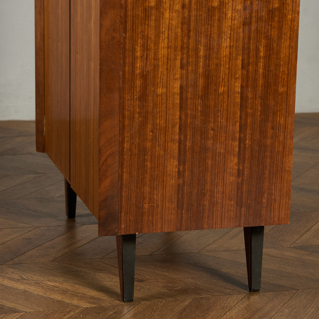 ヴィンテージ ワードローブ