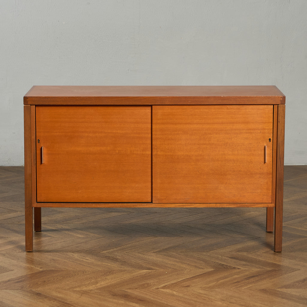 英国 ヴィンテージ キャビネット