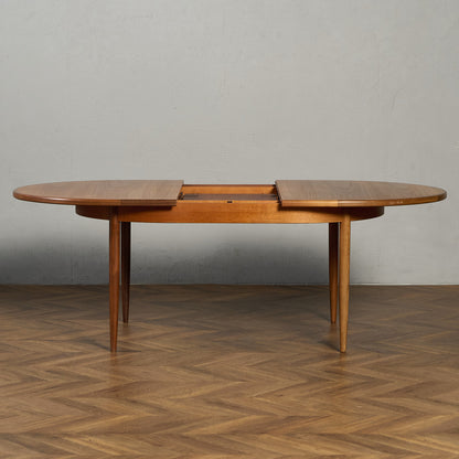ヴィンテージ エクステンション オーバルダイニングテーブル