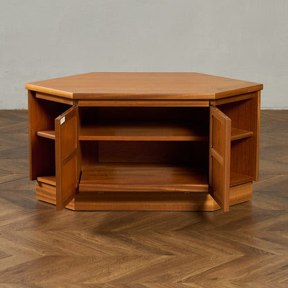 ヴィンテージ コーナー AVボード