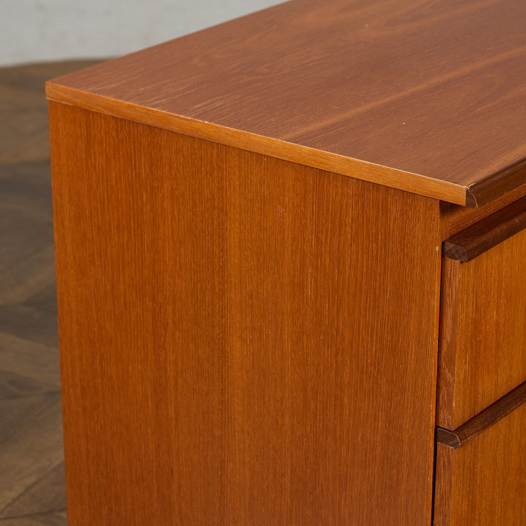 英国ヴィンテージ ハイサイドボード / ハイボード